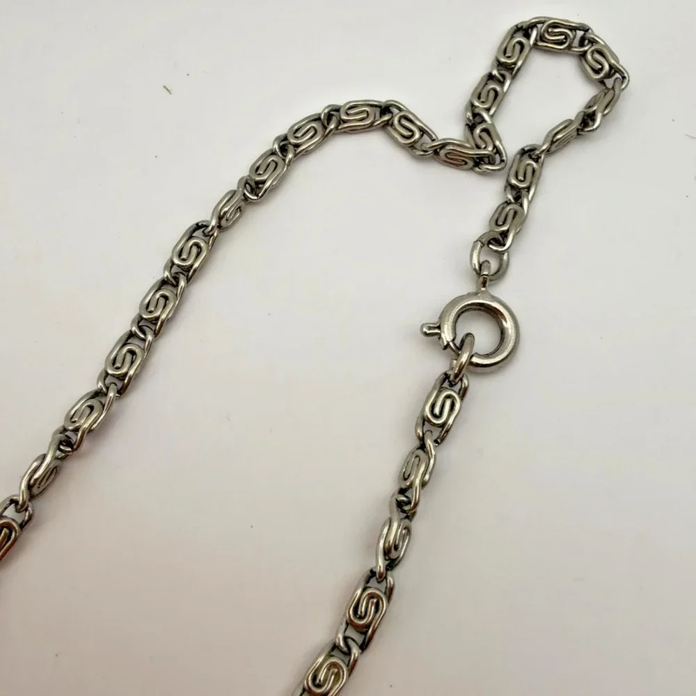 Heritage Swiss Pendant Watch Necklace Filigree Leaf Holder 1 Jewel Vintage